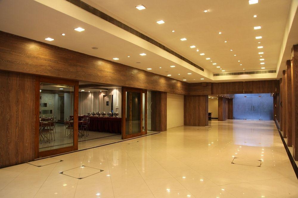Lynq-Cico Hotel Kolkata Exterior photo